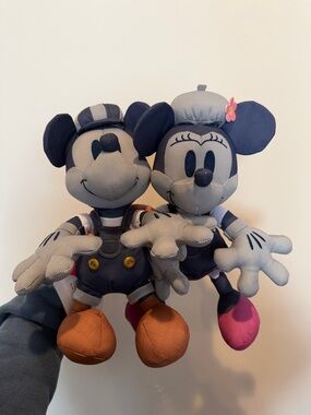 NWT Tokyo Disney Navy and Gray Mickey & Minnie Plush Pair Overalls